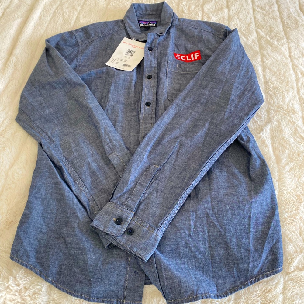Patagonia mens cliff bar small shirt navy NWT